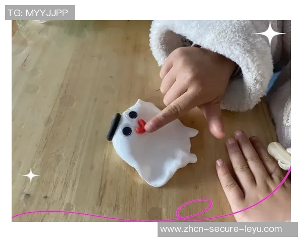 手工制作足球的详细步骤视频教程让你轻松掌握技巧与乐趣